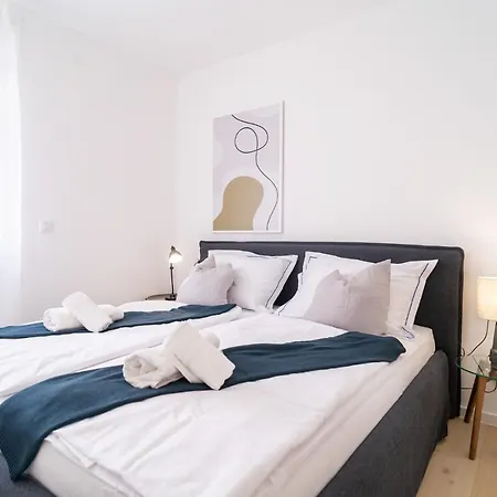 Apartamento A *