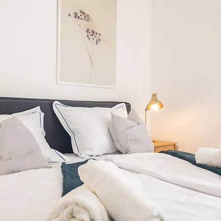 A Apartamento *